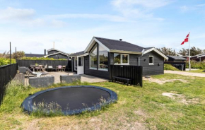 Lovely Home In Hjørring With House Sea View